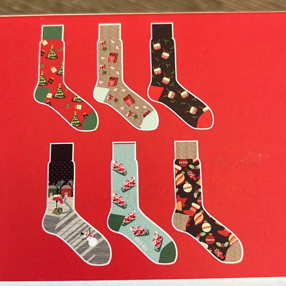 Neiman Marcus Men's Holiday 6-Pack Crew Socks